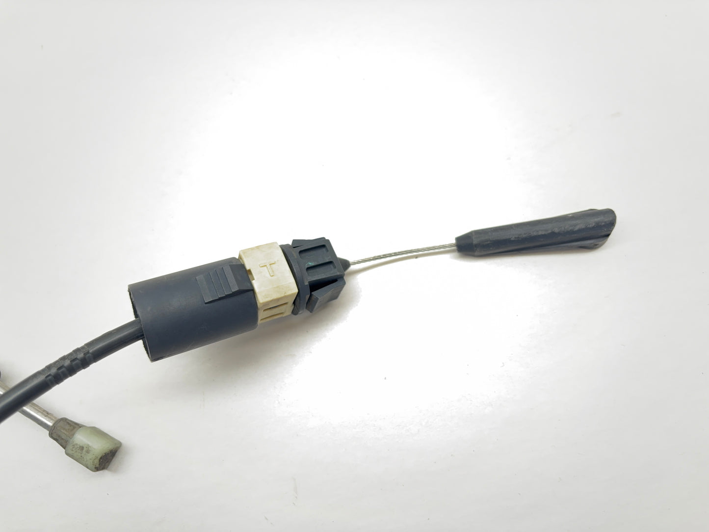 Transmission Throttle Valve Kick Down Cable 2000-03 Ram 1500 Magnum V8 52104030