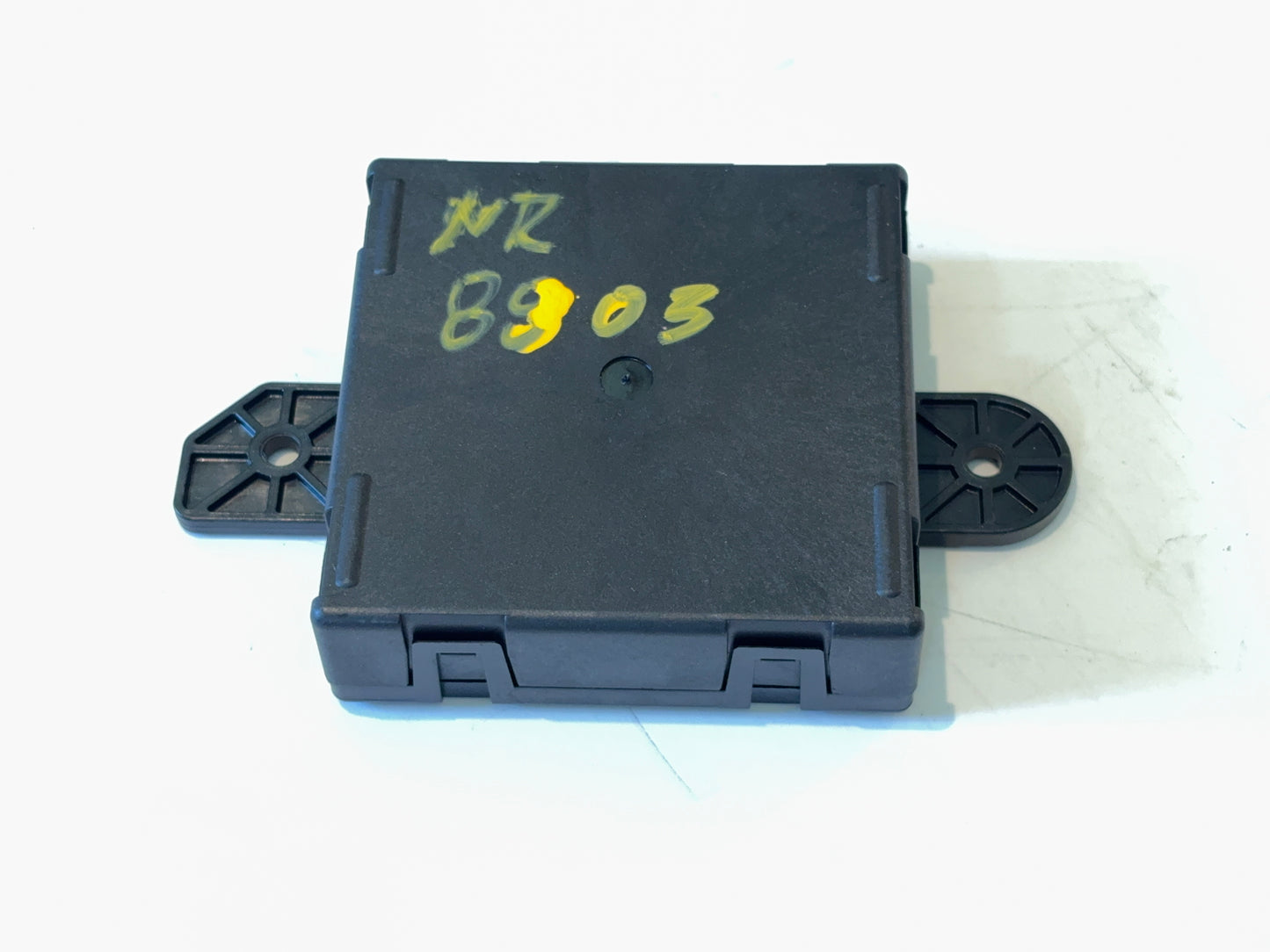 Left Driver Door Module, 2022-2024 Ram 3500, 2022 Ram 2500 68569321AA Power Fold