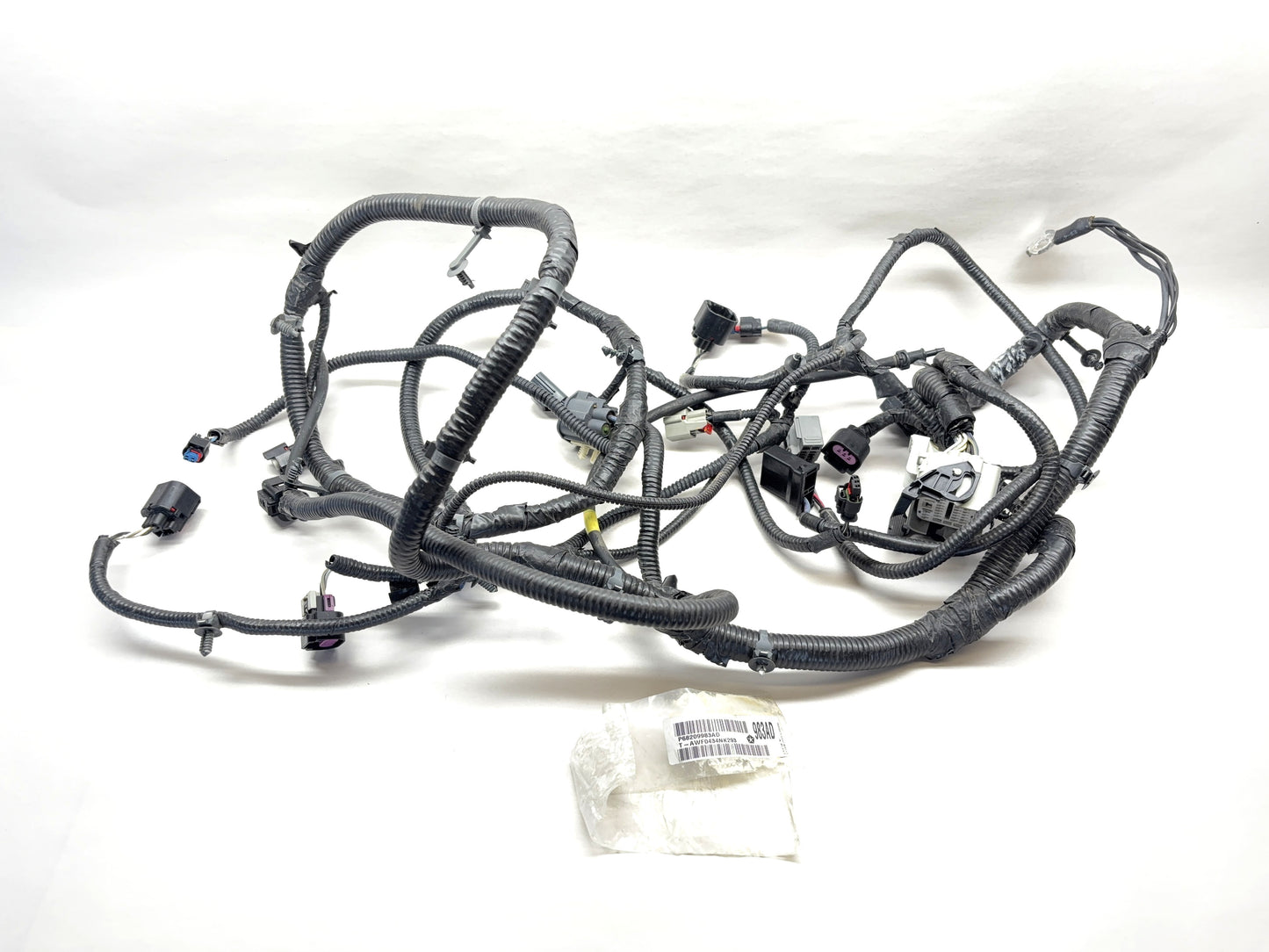 Front End Wiring Module 2014 Ram 1500 Tradesman 5.7 8-speed Auto 68209983AD