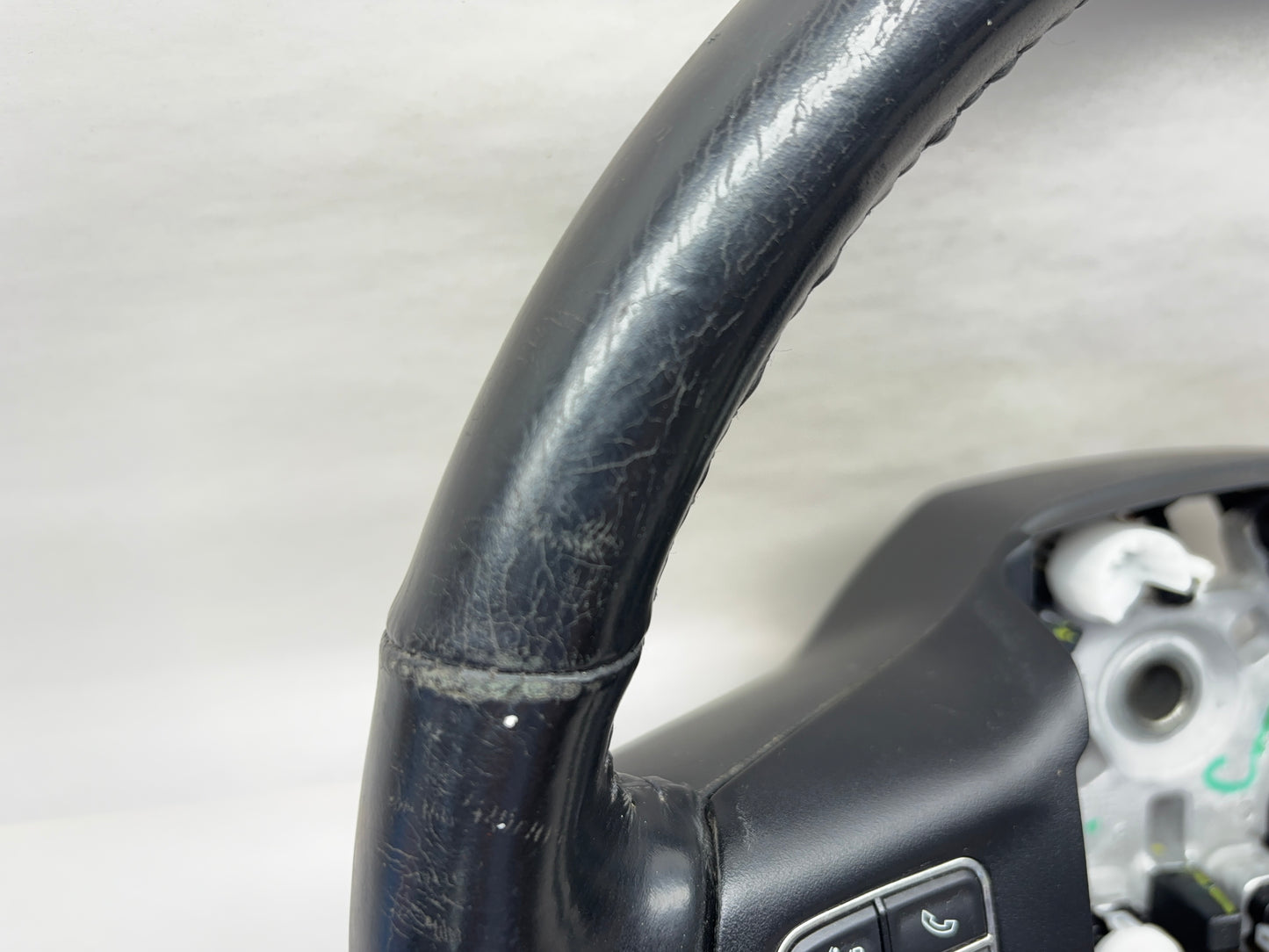 Heated Leather Steering Wheel Ram 1500 2500 3500 13-18 Black 1XC20DX9 *Very Worn