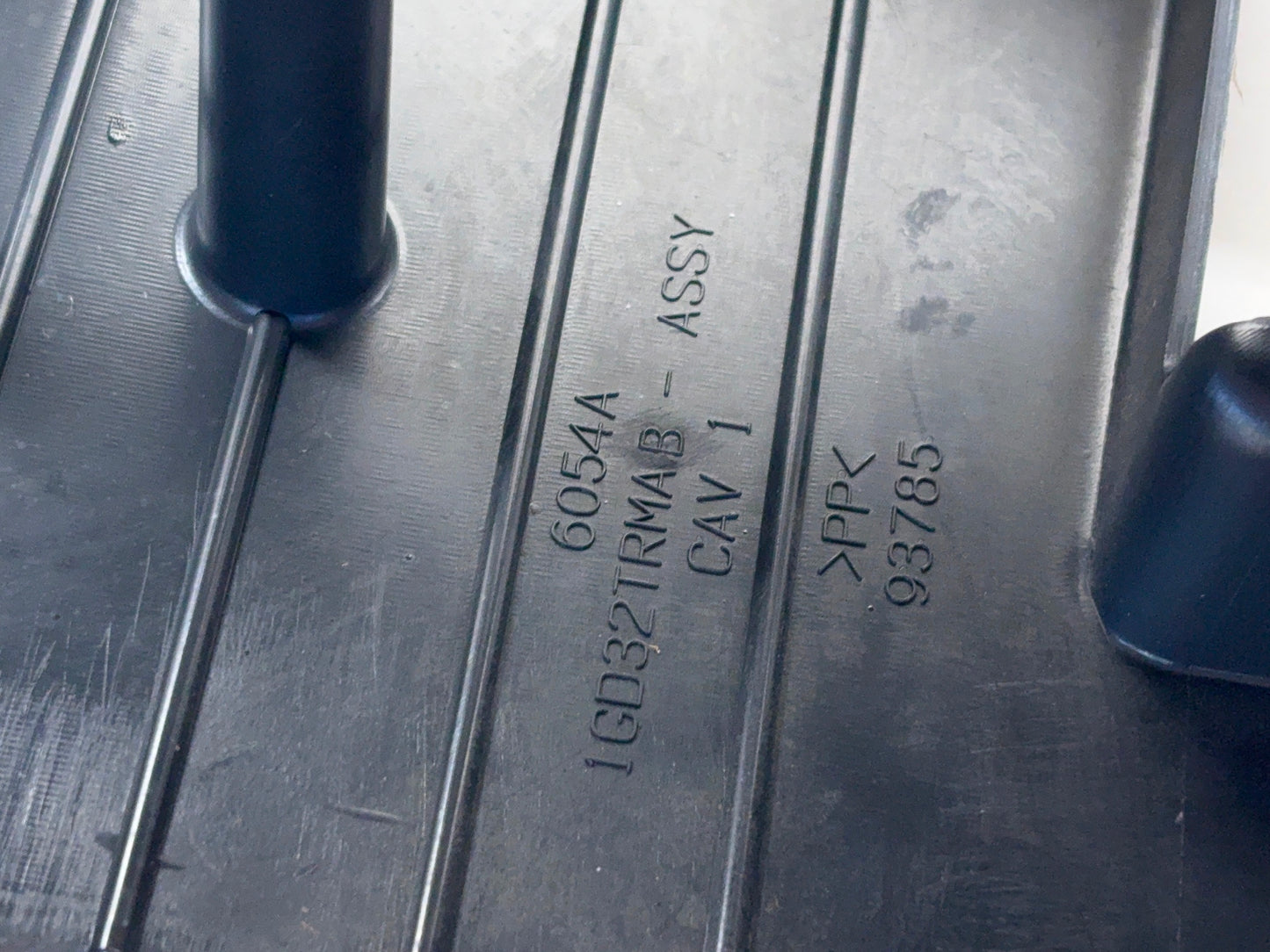 Steering Column Shroud 2009-12 Ram 1500 2010-2012 2500 3500 Column Shift Black