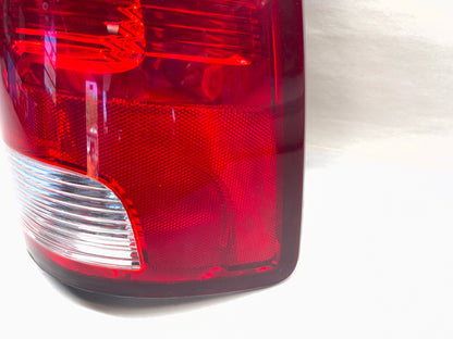 Passenger RH Taillight 2009-10 Ram 1500 10-18 2500 3500 Incandescent 55277414AA