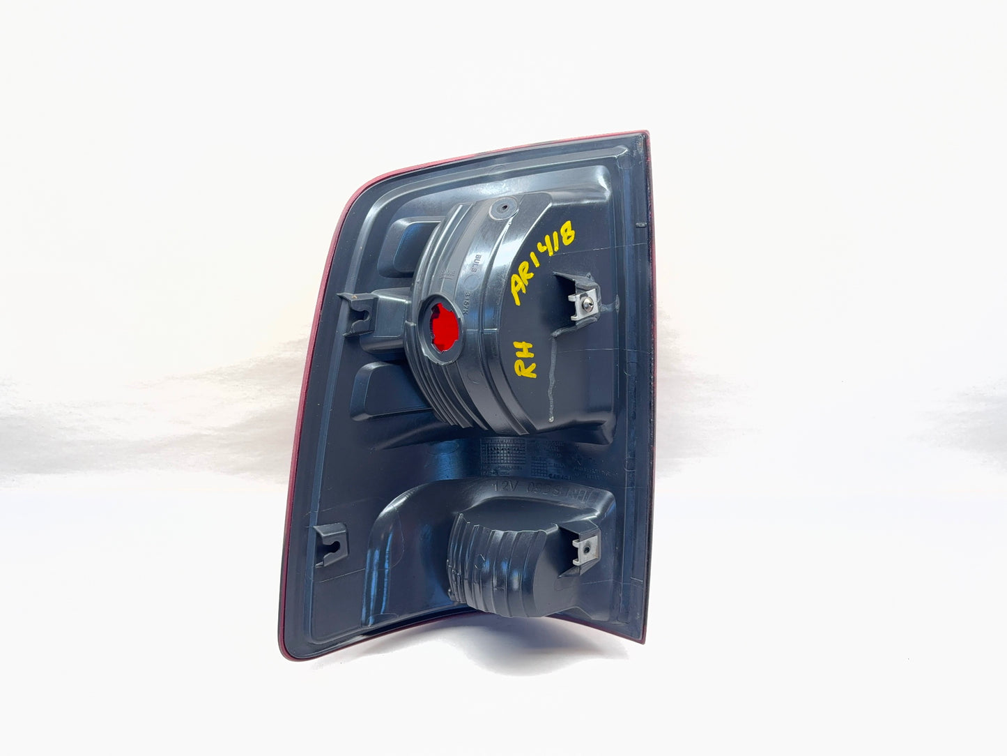 Passenger RH Taillight 2009-10 Ram 1500 10-18 2500 3500 Incandescent 55277414AA