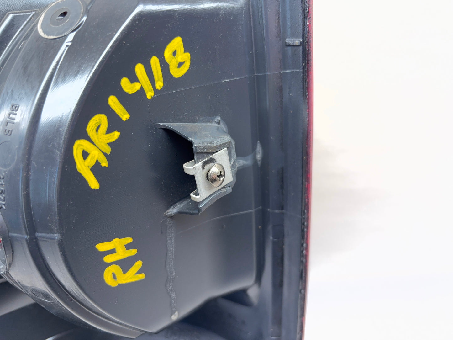 Passenger RH Taillight 2009-10 Ram 1500 10-18 2500 3500 Incandescent 55277414AA