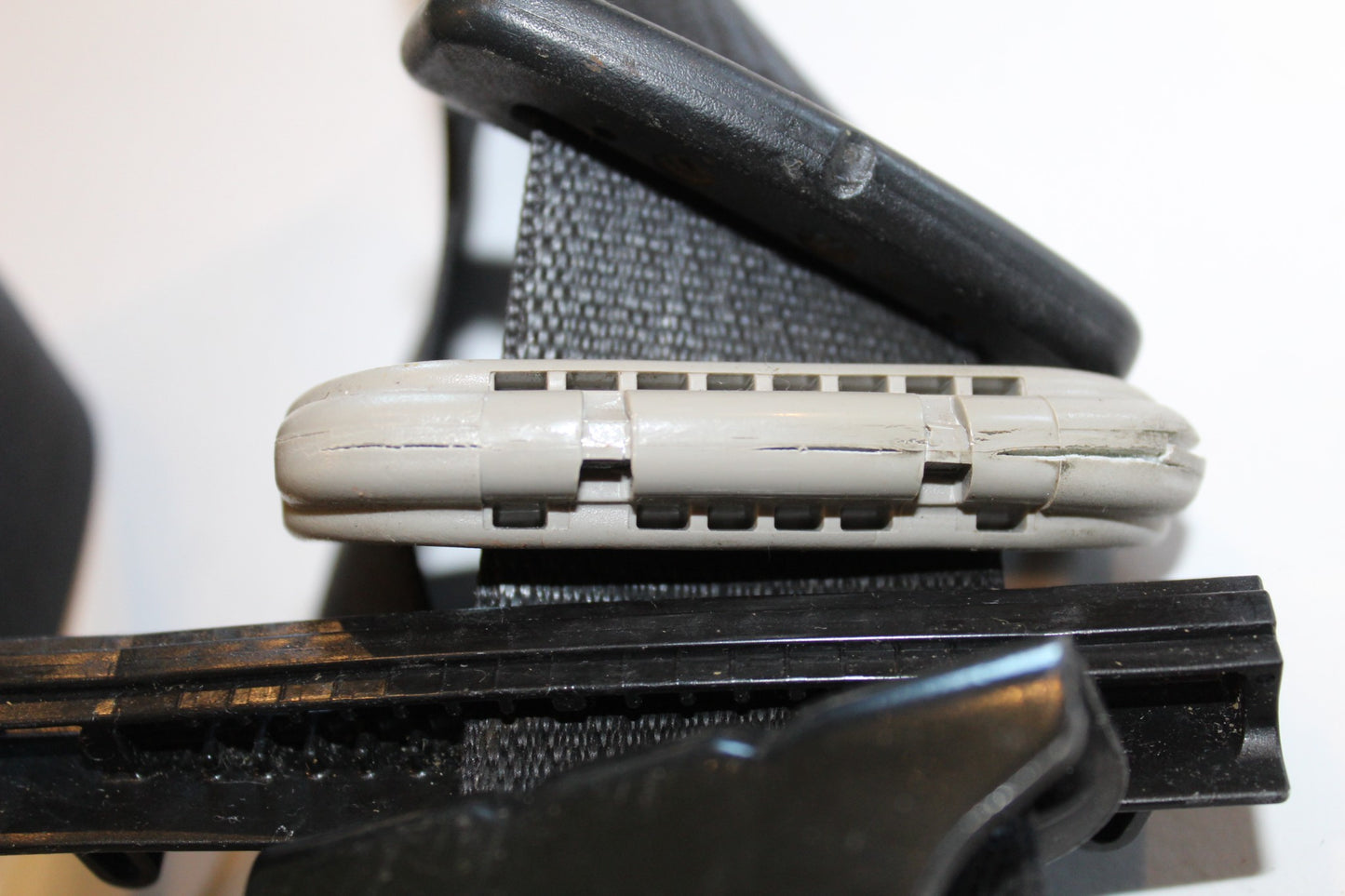 Left Front Driver Seat Belt Retractor, 2013-2017 Ram 1500 2500 4-door 5KP991X9AF