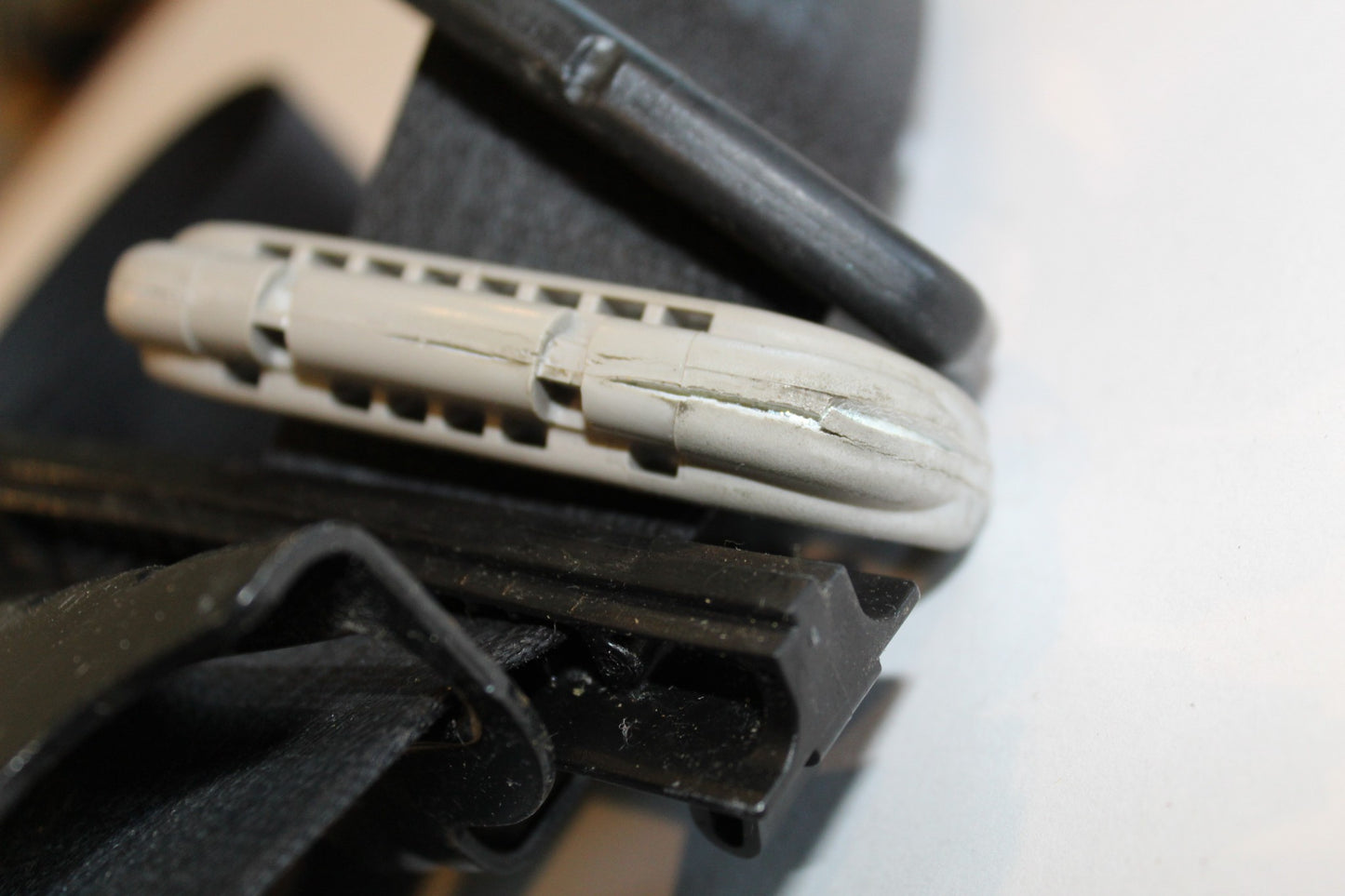 Left Front Driver Seat Belt Retractor, 2013-2017 Ram 1500 2500 4-door 5KP991X9AF