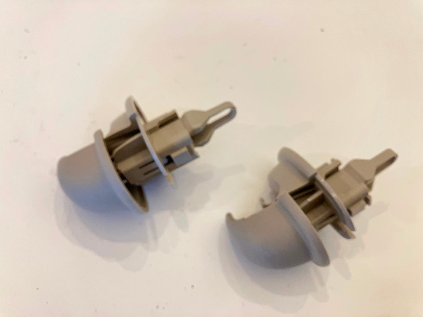 Sun Visor Clip Bracket, 2006-2008 Ram 1500 2006-2009 Ram 2500 3500 1DC48BD1AA