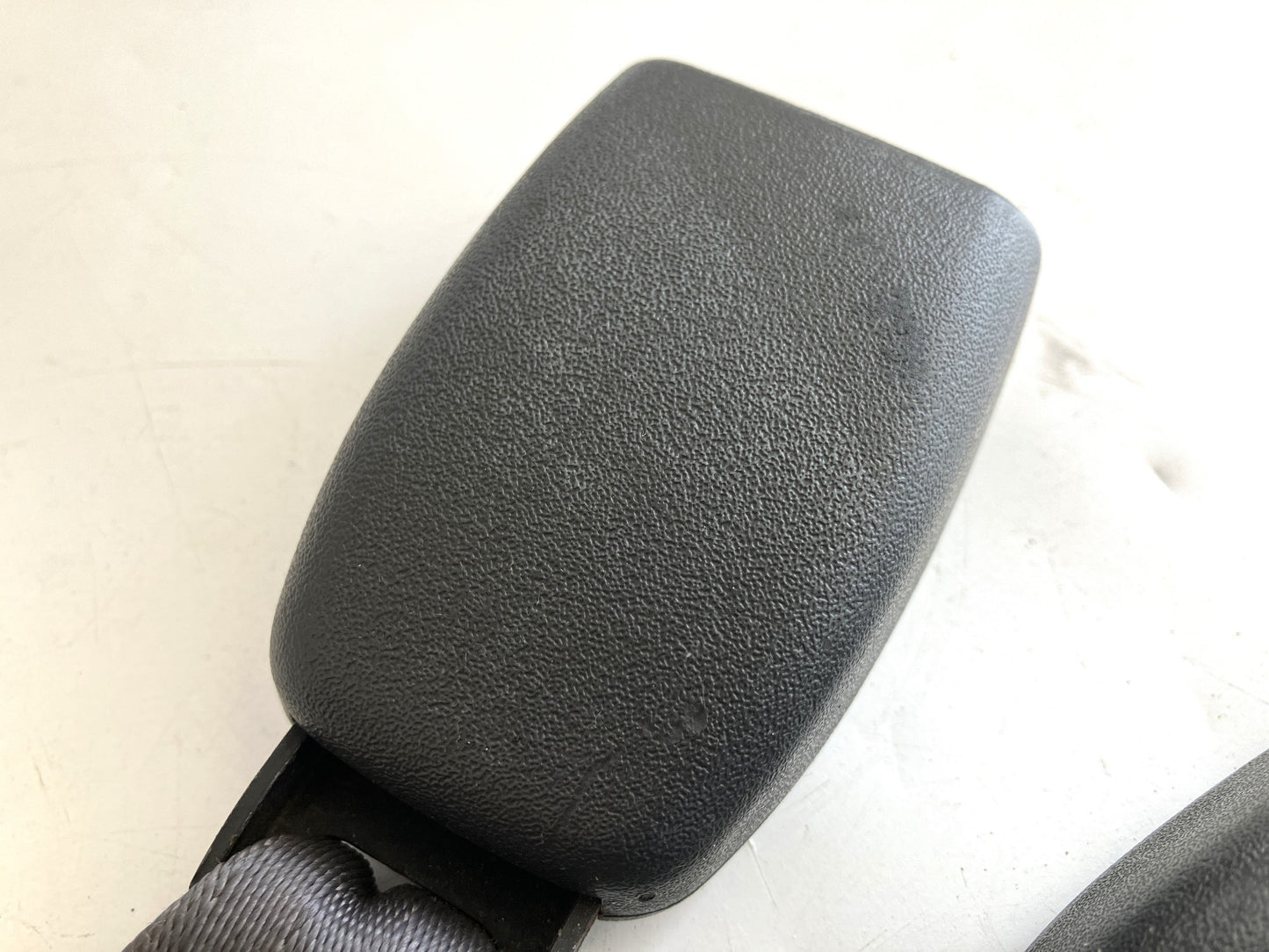 Rear Seat Belt Buckles 1998-01 Ram 1500 2500 3500 Rear Center and RH, Mist Gray