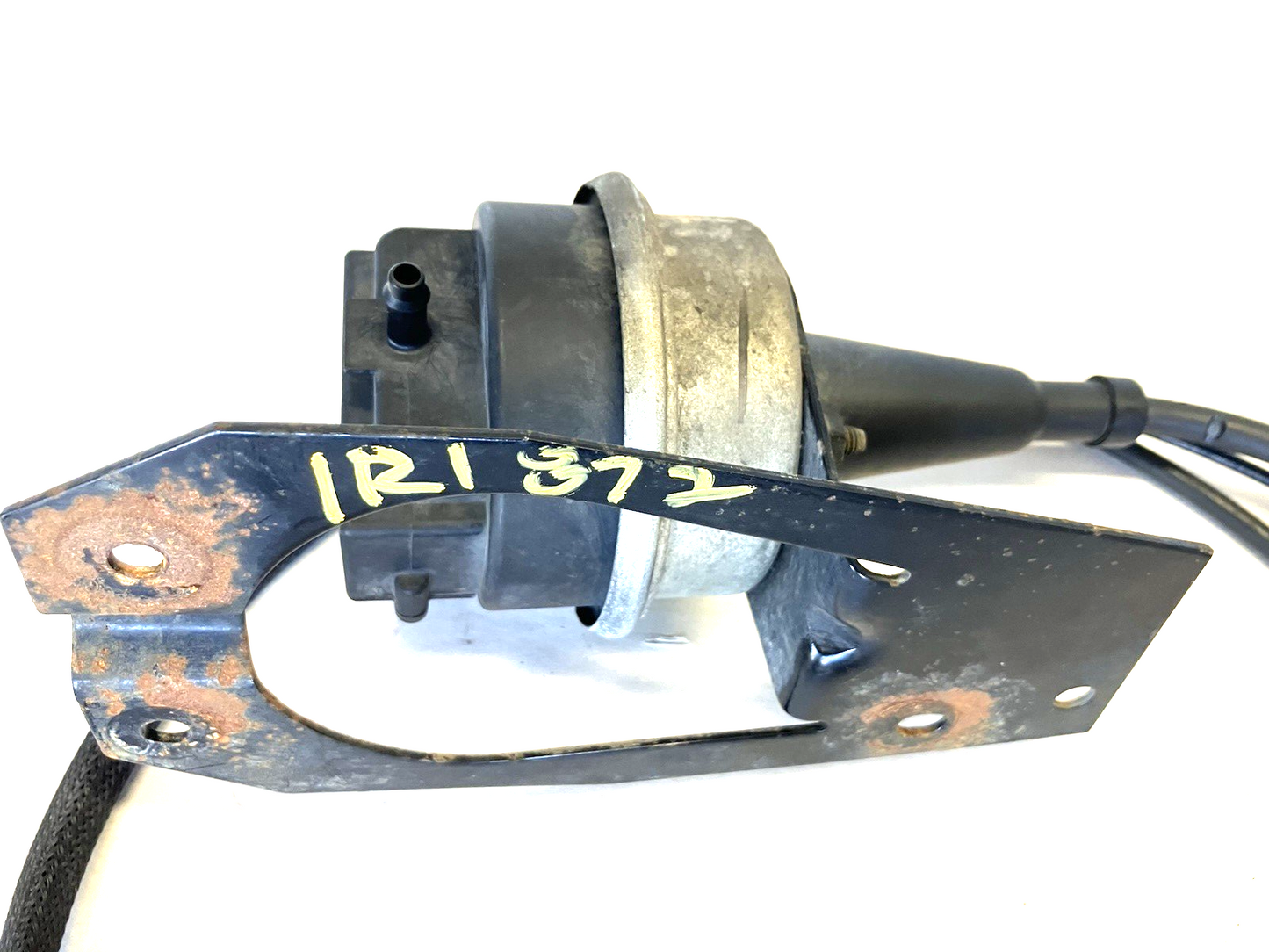 2001 Dodge Ram Cruise Control Servo. P/N 4669977 on Servo 53007958 on Bracket