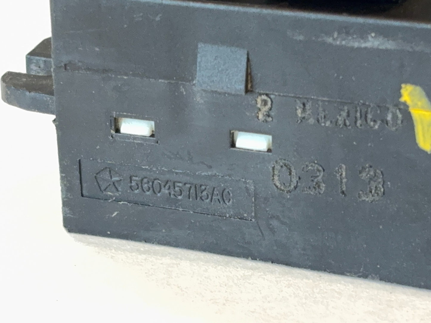 Driver Left Side Power Seat Switch 2003 Ram 1500 2500 3500 56045713AC