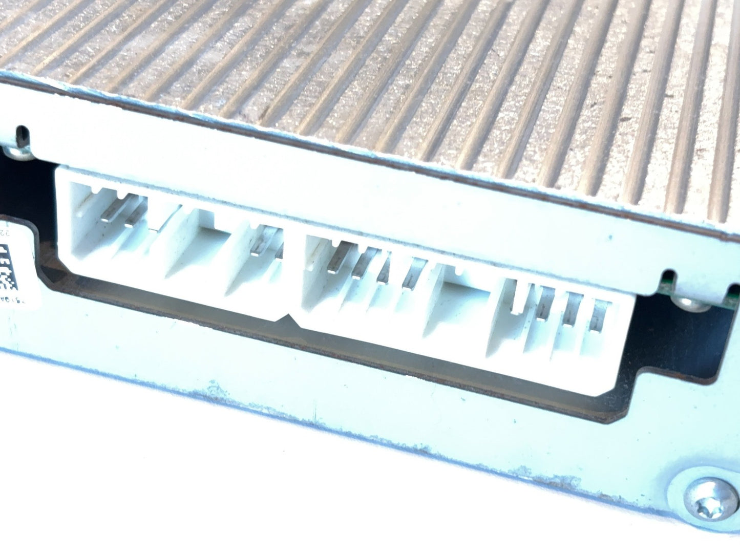 Factory Amp Infinity Amplifier 2003-2004 Dodge Ram 1500 2500 3500 56043136AG