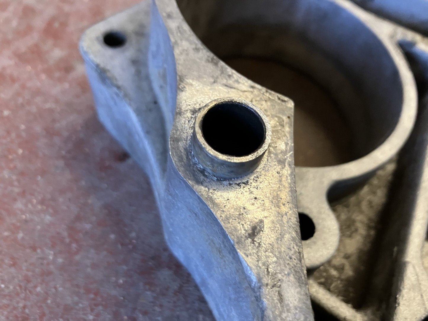 2003- 05 Dodge 5.9L Cummins NV5600 MT Adapter Plate.  P/N 3965233