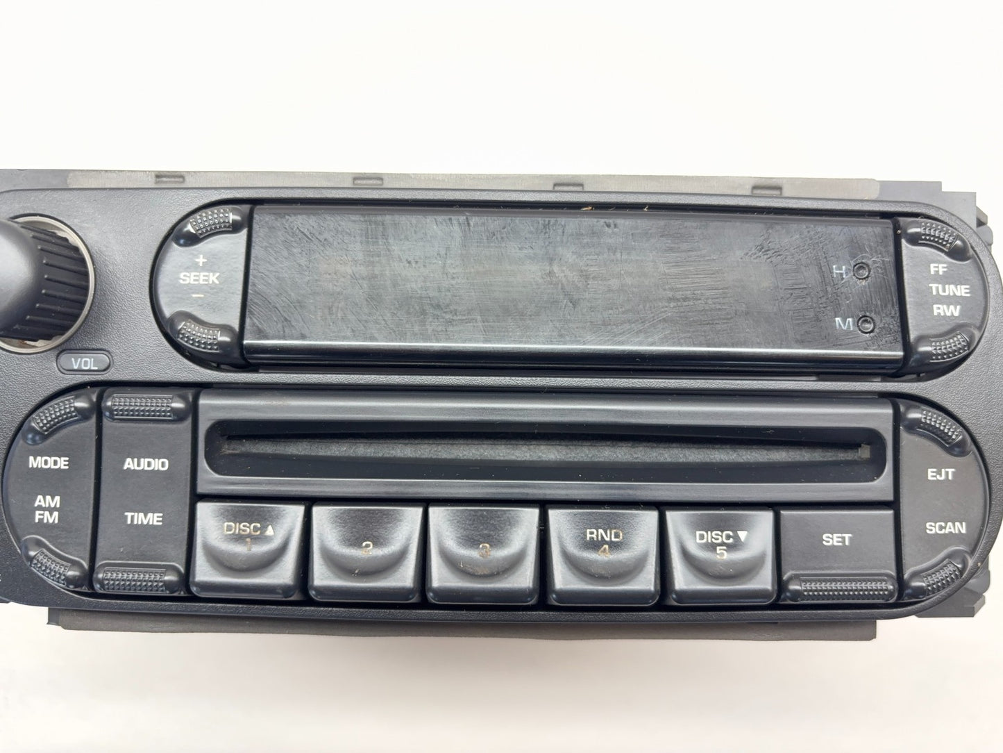 Radio AM/FM CD 2002 2003 2004 2005 Ram 1500, 2003 04 05 Ram 2500 3500 5091506AD