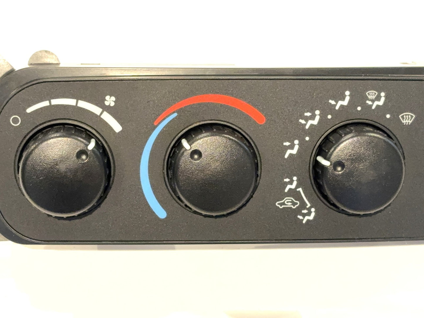 Climate Heater Control 2002-05 Ram 1500 03-05 2500 3500 with Rear Defr 55056321