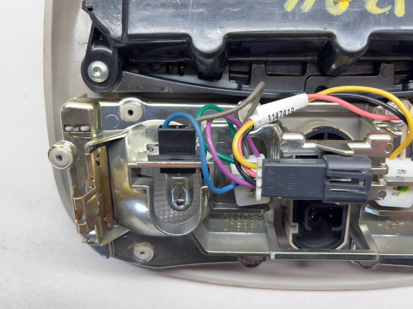 Overhead Console with Sunroof 2004-2005 Dodge Ram 1500 2500 3500 56049706AF