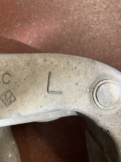 Driver LH 4X4 Steering Knuckle Dodge Ram 1500 2002-2008 1500 except Mega Cab