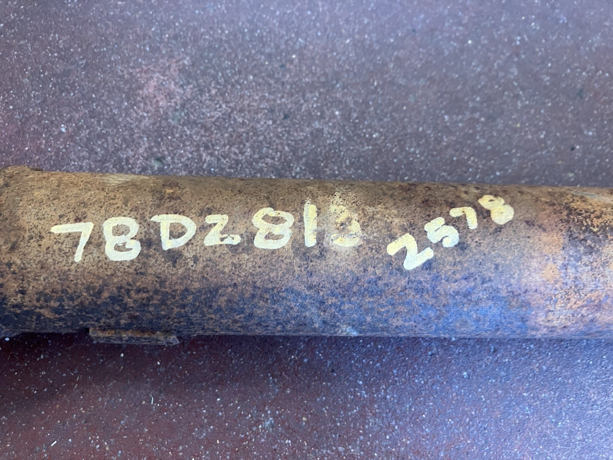 Rear Drive Shaft, 2 Piece Rear Section 1972-81 Dodge D200 D250 4X2 131" WB