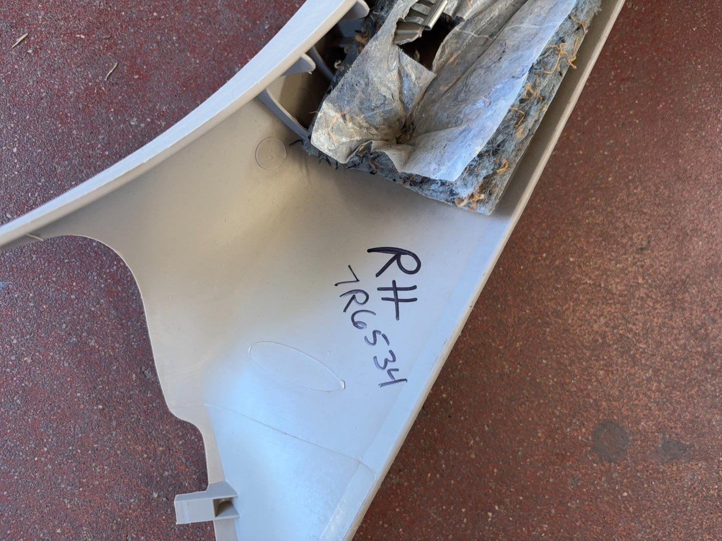 Passenger A Pillar Molding 2002-2008 Dodge Ram 1500 2003-09 2500 3500 1TE74BD1AA