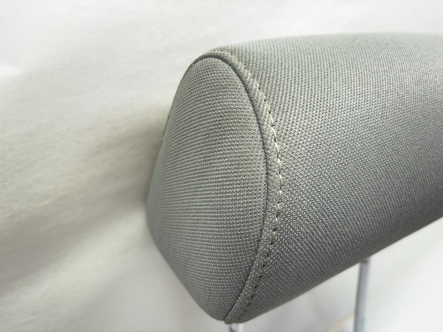 Mega Cab Rear Center Middle Headrest 2006-08 1500 2006-09 Ram 2500 3500 Cloth J3