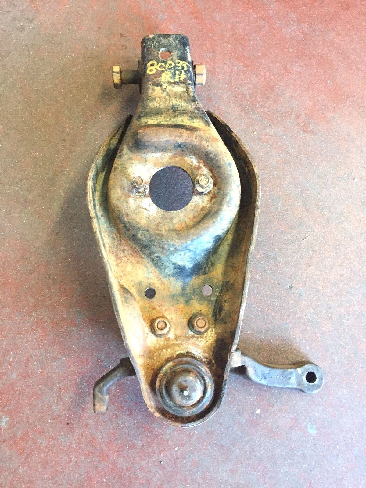 RH 4X2 Lower Control Arm 1972-90 Dodge Ram PU With 3800 / 4000# Axle.