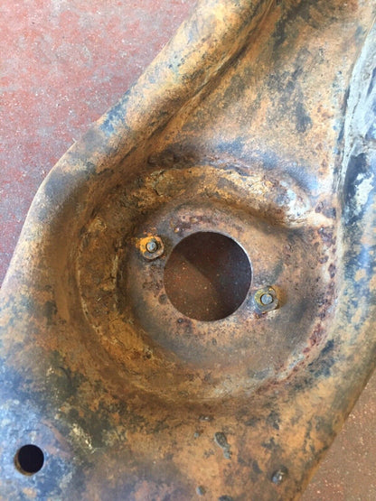 RH 4X2 Lower Control Arm 1972-90 Dodge Ram PU With 3800 / 4000# Axle.