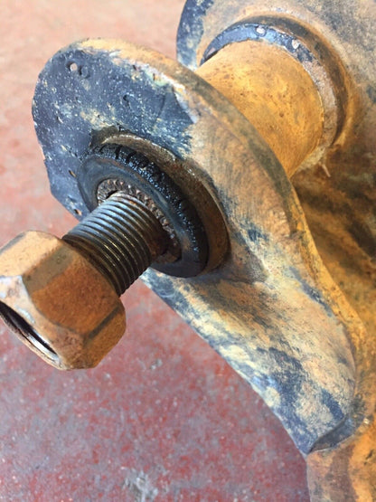 RH 4X2 Lower Control Arm 1972-90 Dodge Ram PU With 3800 / 4000# Axle.