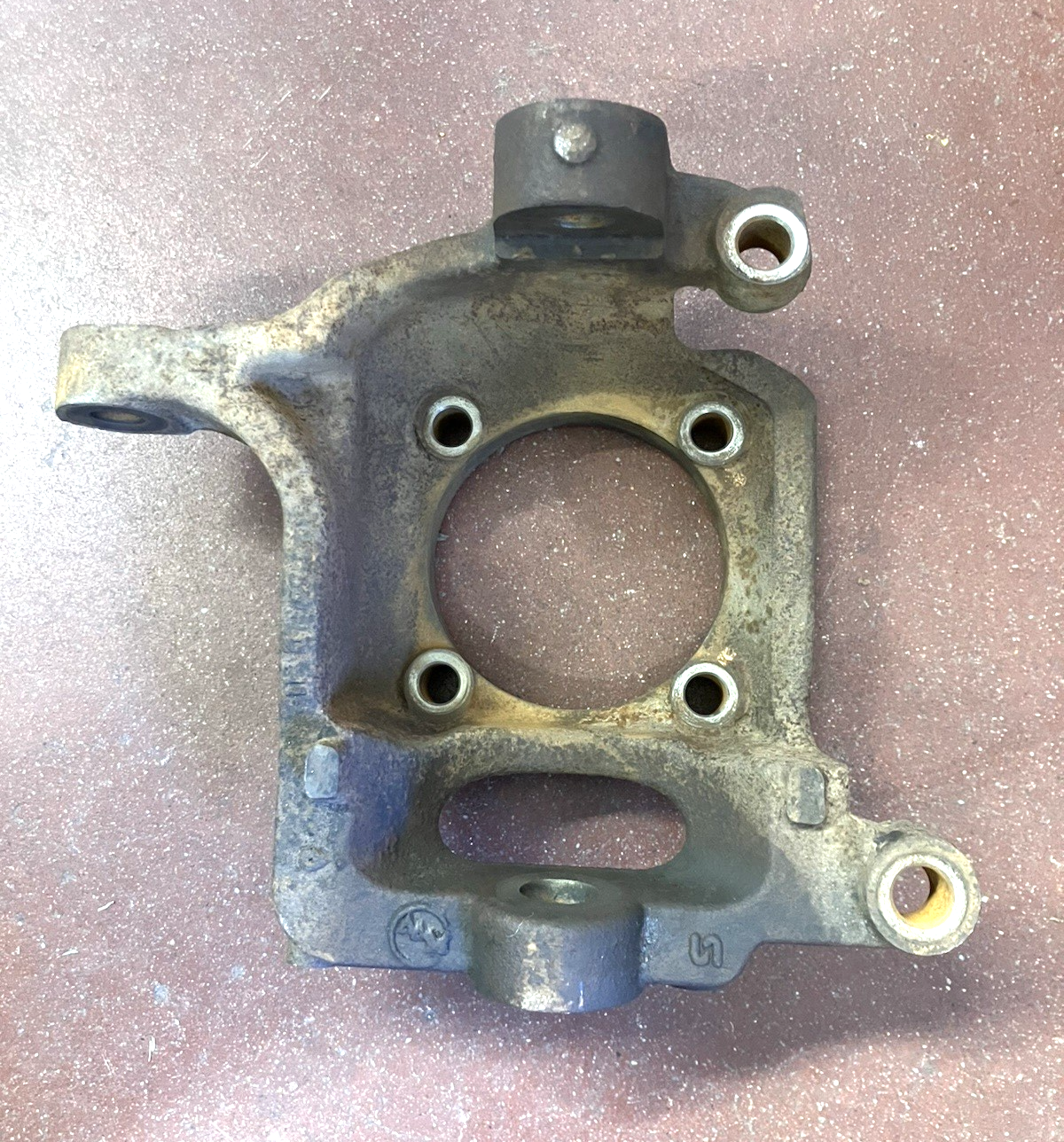 2003-2008 Dodge Ram 2500 3500 4X4 RH Steering Knuckle P/N 5086678AA