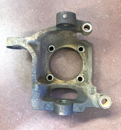 2003-2008 Dodge Ram 2500 3500 4X4 RH Steering Knuckle P/N 5086678AA
