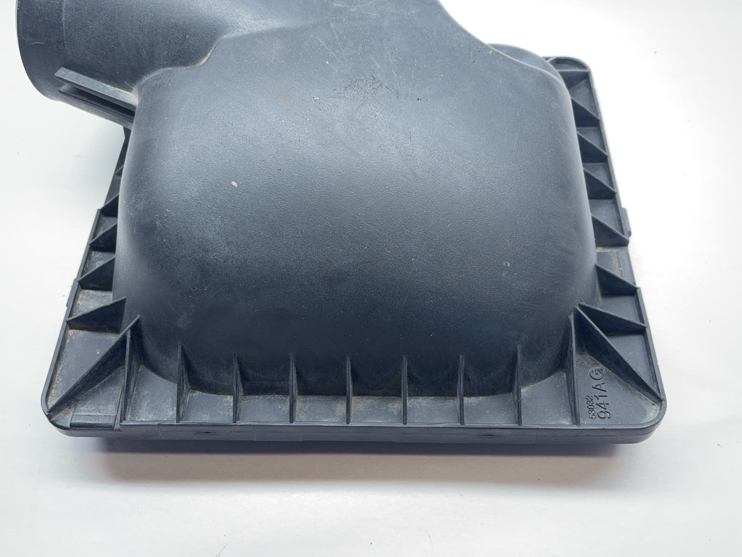 Air Filter Housing Lid with Sensors 2008 Ram 3500 6.7L Cummins Diesel 53034070AE