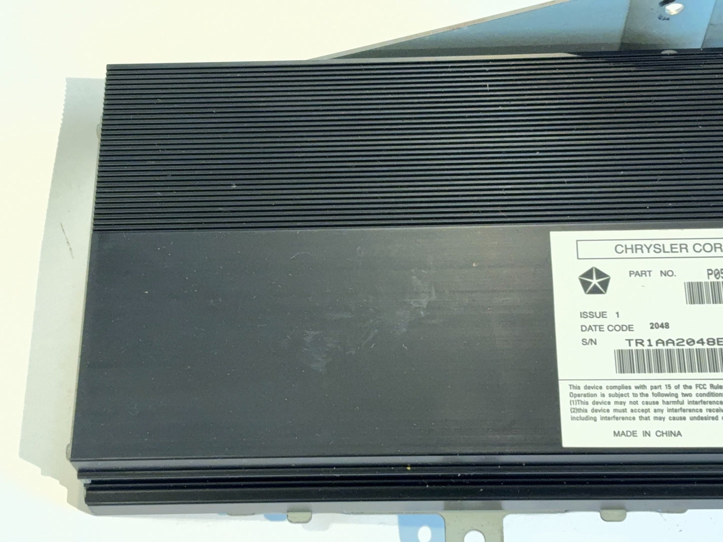Factory Amplifier 09-12 Ram 1500 10-12 2500 3500 5064418AE for 9 Speaker Alpine