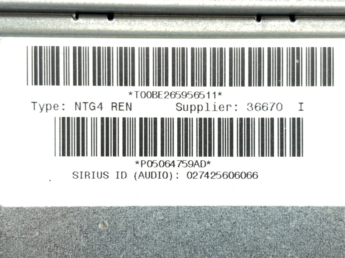 2010 Dodge Ram Radio CD/DVD/MP3/HDD Sat ID=REN fits 1500 2500 3500 5064759AD
