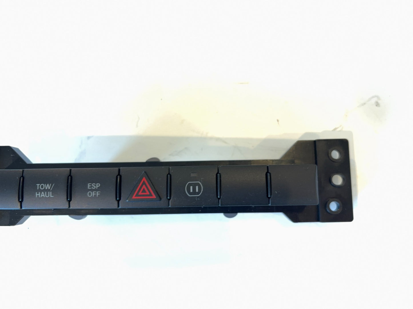 2010 Dodge Ram 1500 Dash Switch Panel Inverter ESP Tow Haul 68026057AB