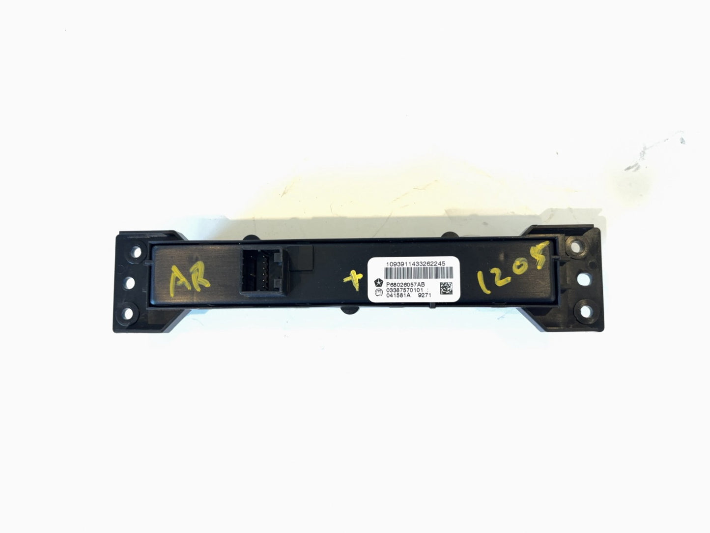2010 Dodge Ram 1500 Dash Switch Panel Inverter ESP Tow Haul 68026057AB