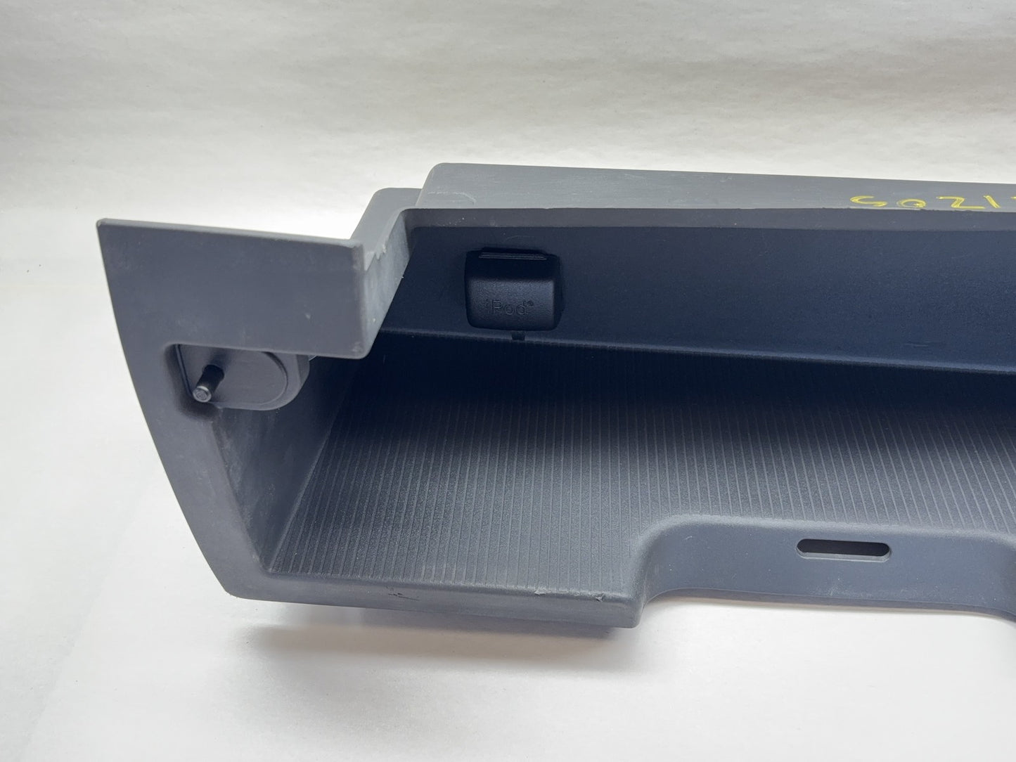 Upper Glove Box Kit Includes Tray 09-12 Ram 1500 10-12 Ram 2500 3500 for Trim V3