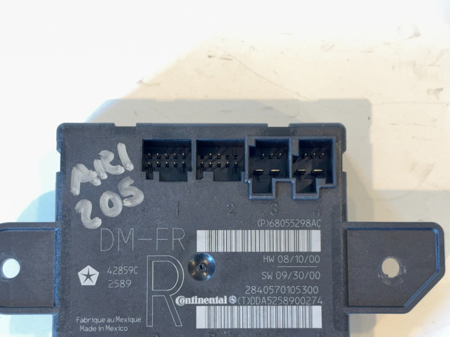 2010 Dodge Ram 1500 Passenger Right Side Door Control Module 68055298AC