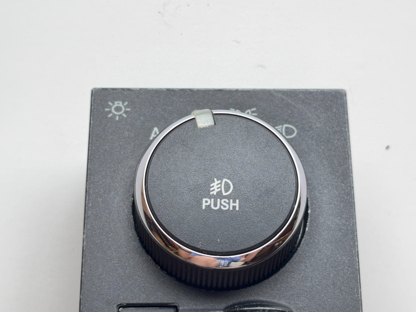 Headlight Switch with Fog Lamps Ram 2009-2012 1500 2010-12 2500 3500 04602918AA