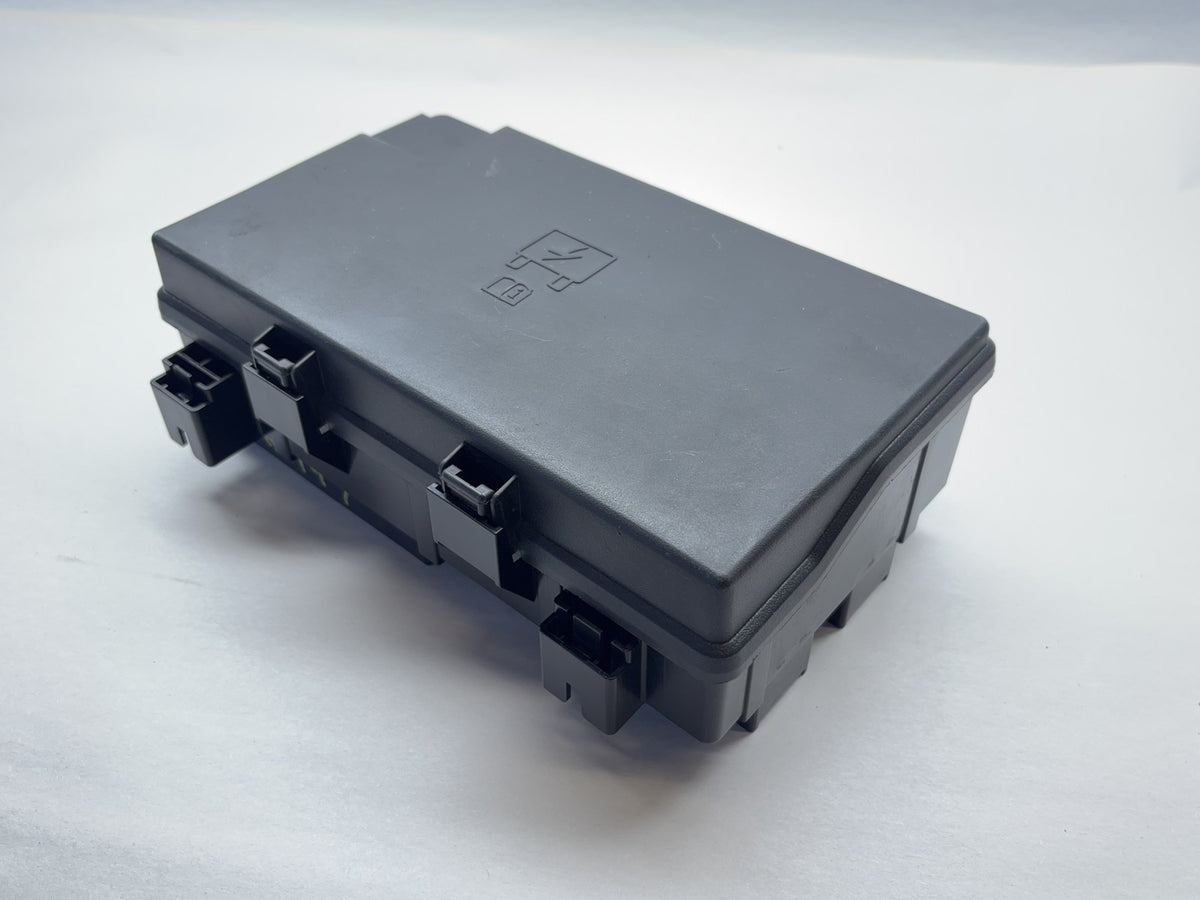 TIPM Fuse Box 2016-18 Ram 1500 EcoDiesel Power Distribution Center 68258536AB