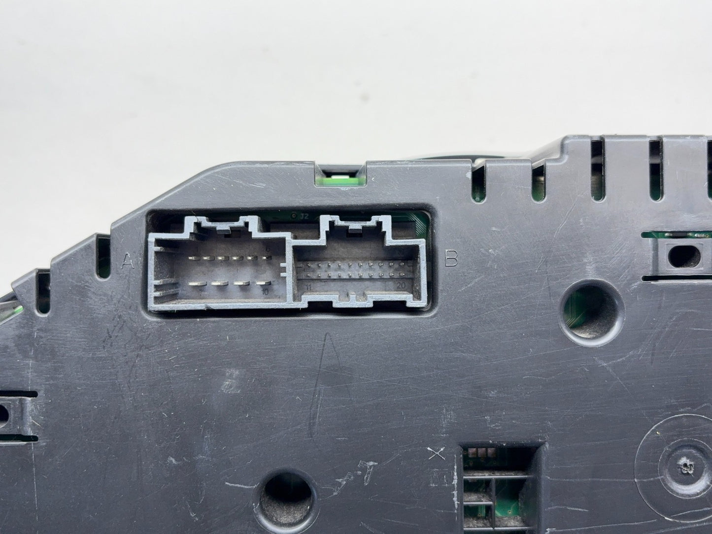 Instrument Cluster 2011 Ram 1500 2500 4.7 5.7 with Vehicle Info Center 56046301