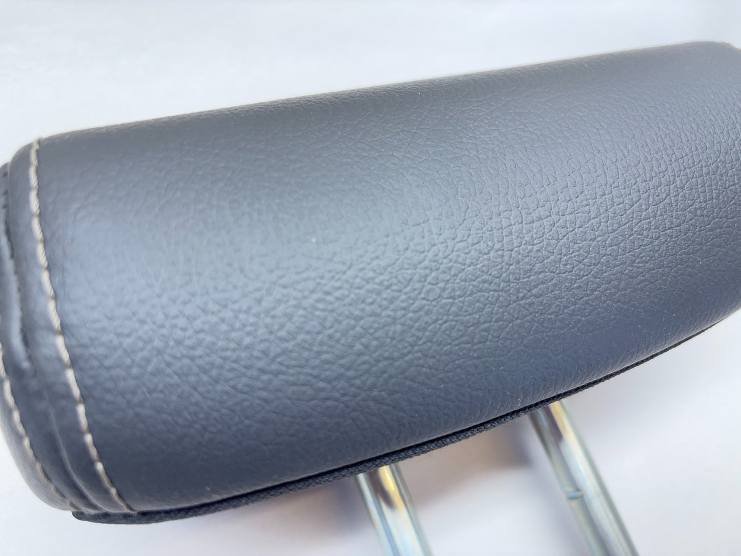 Leather Rear Center Headrest 2010-12 Dodge Ram 1500 10-12 Ram 2500 3500 Slate DV