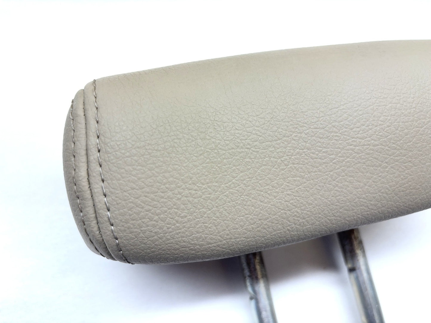Rear Center Headrest 2010-12 Dodge Ram 1500 10-12 Ram 2500 3500 Leather, Trim KT
