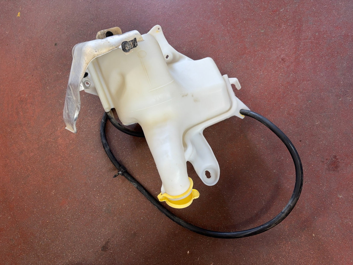 Coolant Tank Radiator Overflow 2010-2011 Dodge Ram 2500 3500 6.7 55057130AD Used