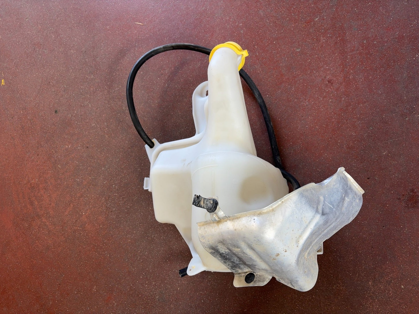 Coolant Tank Radiator Overflow 2010-2011 Dodge Ram 2500 3500 6.7 55057130AD Used