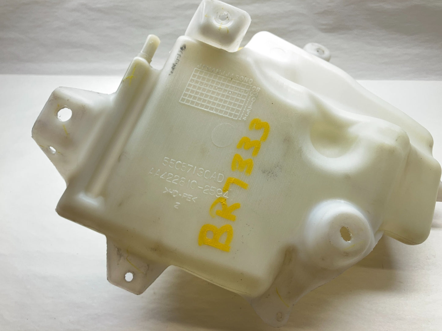 Coolant Tank Radiator Overflow 2010-2011 Dodge Ram 2500 3500 6.7 55057130AD Used
