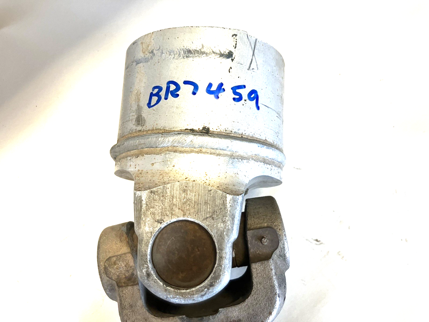 2007-12 Dodge Ram 2500 3500 4X4 Rear Drive Shaft Front Yoke. AAM5955