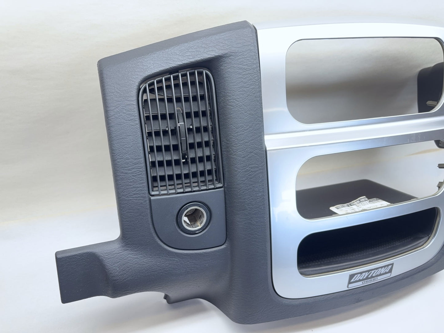 Daytona Radio Bezel, 2005 Dodge Ram 1500 Daytona Edition Dark Slate / Silver