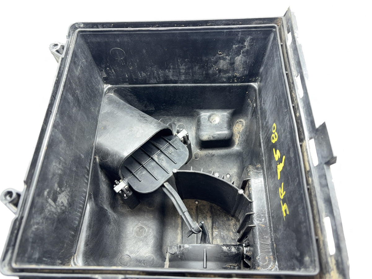 Air Box with Active Air, Tube 2013-2018 Ram 2500 3500 6.7L Cummins 68137142AC