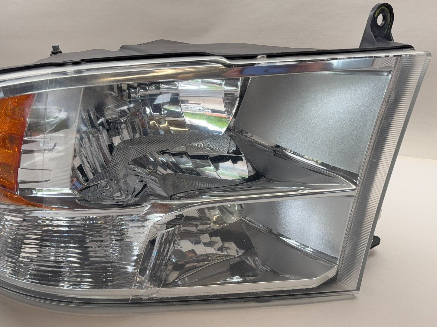 Passngr Right Side Quad Headlight 2012 Dodge Truck Ram 1500 2500 3500 68001484AG