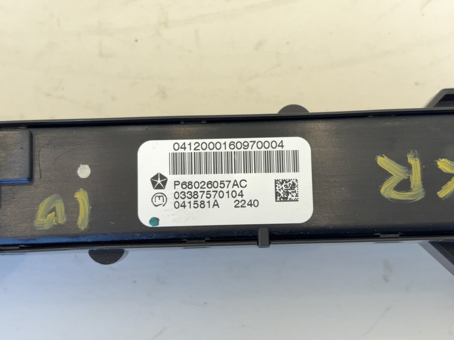 Dash Switch Power Inverter Overdrive Traction 2009-12 Dodge Ram 1500 68026057AC