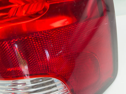 Passenger Right Taillight 2010-2018 Ram 1500 2500 3500 Incandescent 55277414AB