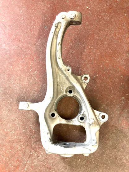 2012 Ram 1500 RH 4X4 Steering Knuckle. Fits 2009-2018 w/o Air Suspension.